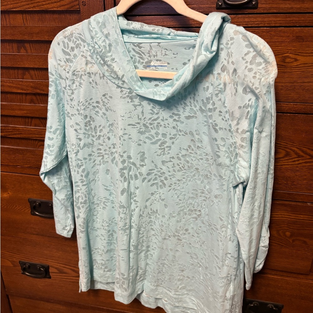 Columbia Lightweight/Sheer Turquoise Hoodie